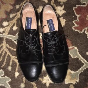 Bostonian men’s black leather dress shoe  10.5